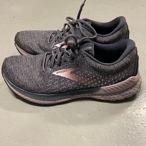 Brooks Shoes - Brooks Adrenaline GTS 21 Dark Gray & Purple